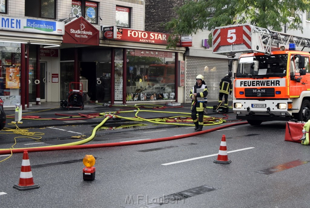 Feuer 2 Koeln Nippes Neusserstr P077.JPG - Miklos Laubert